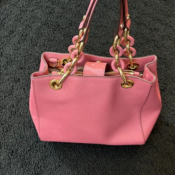 Michael Kors βCynthiaβ Saffiano Leather Satchel - Picture 2 of 16